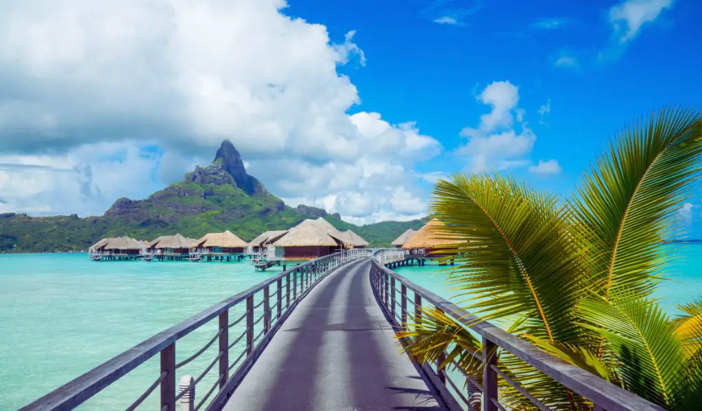 Bora Bora Uncovered: A Polynesian Paradise