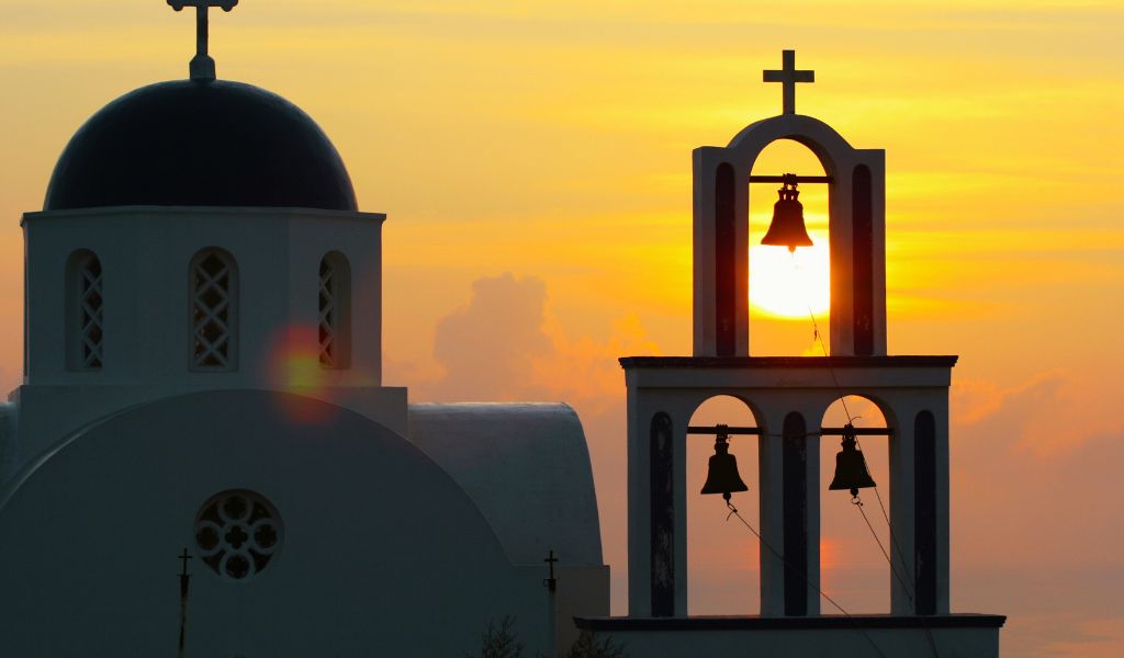The Ultimate Guide to Oia Sunset Photography: 11 Pro Tips for Capturing the Perfect Shot